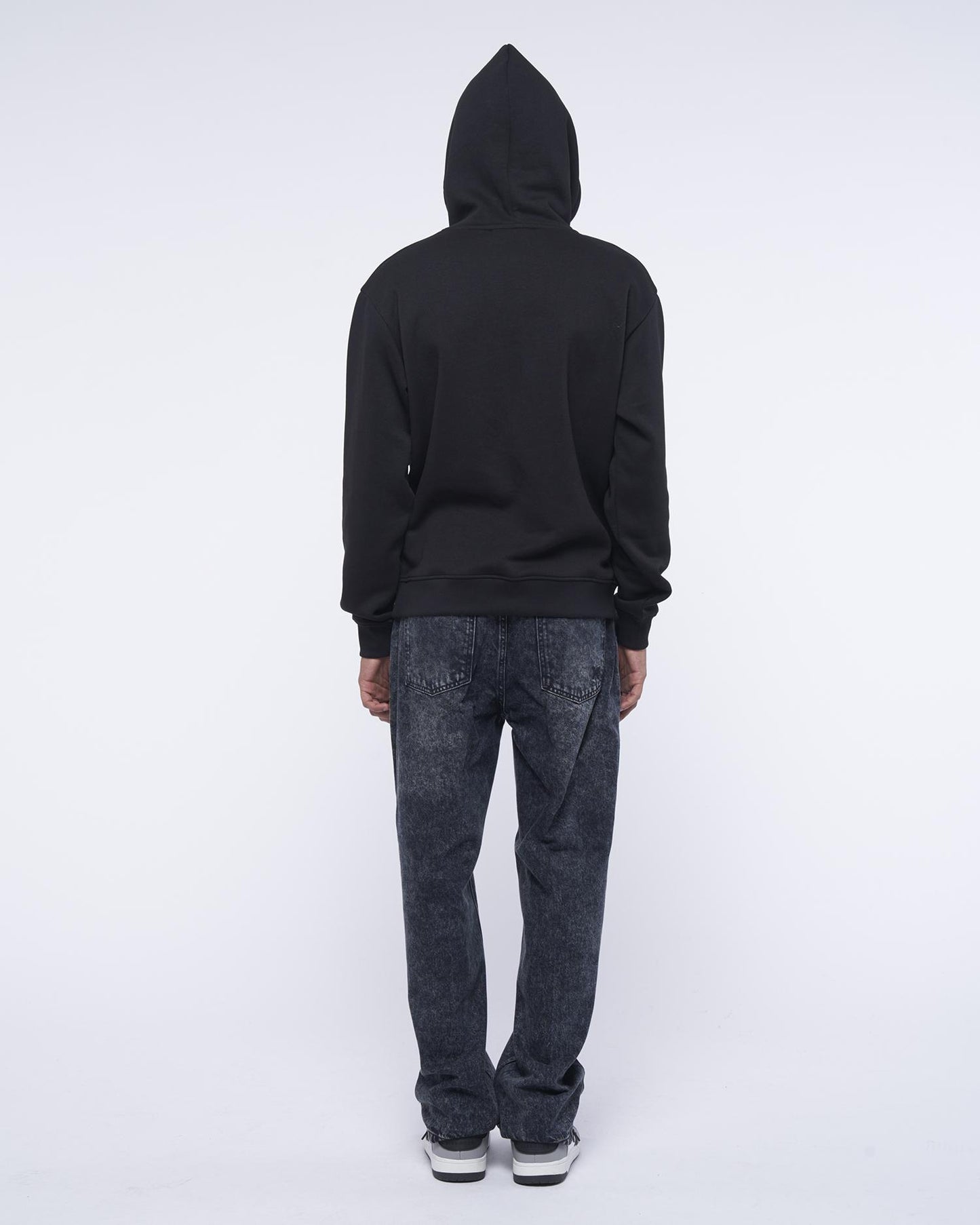 UMA24164FEBLACK