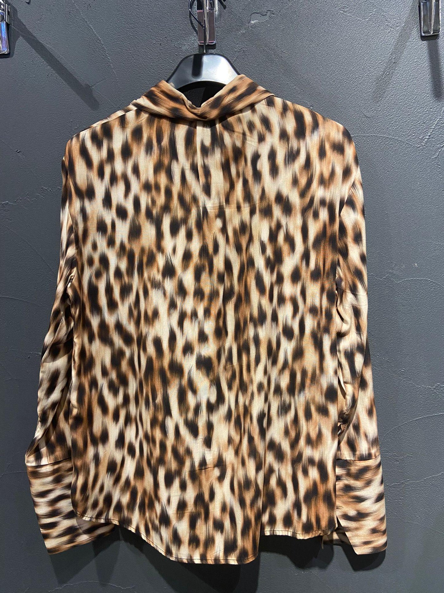 GPA24371CA FURRY SILVIAN HEACH