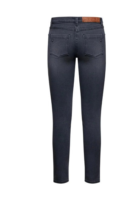  GPA25028JE D GREY SILVIAN HEACH 