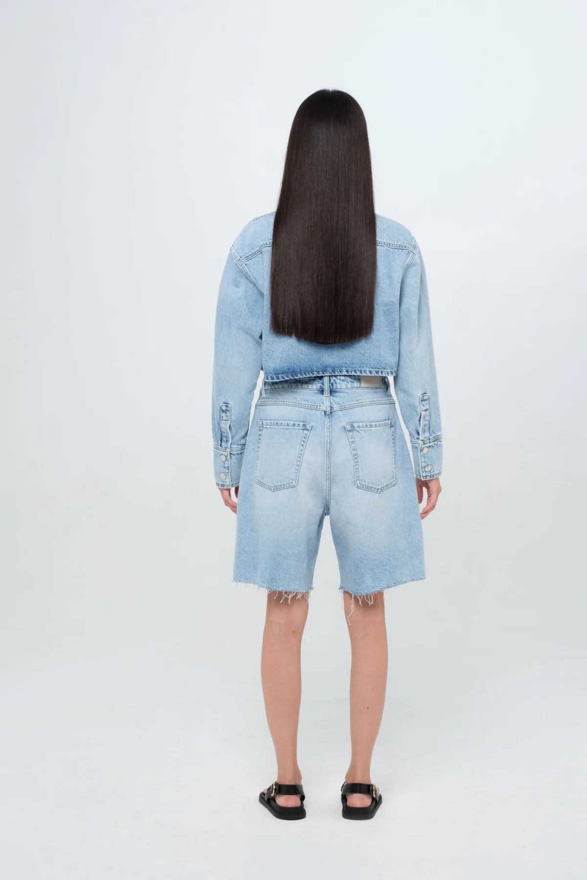 LEA ID8817SMOKE BLUE ICON DENIM 