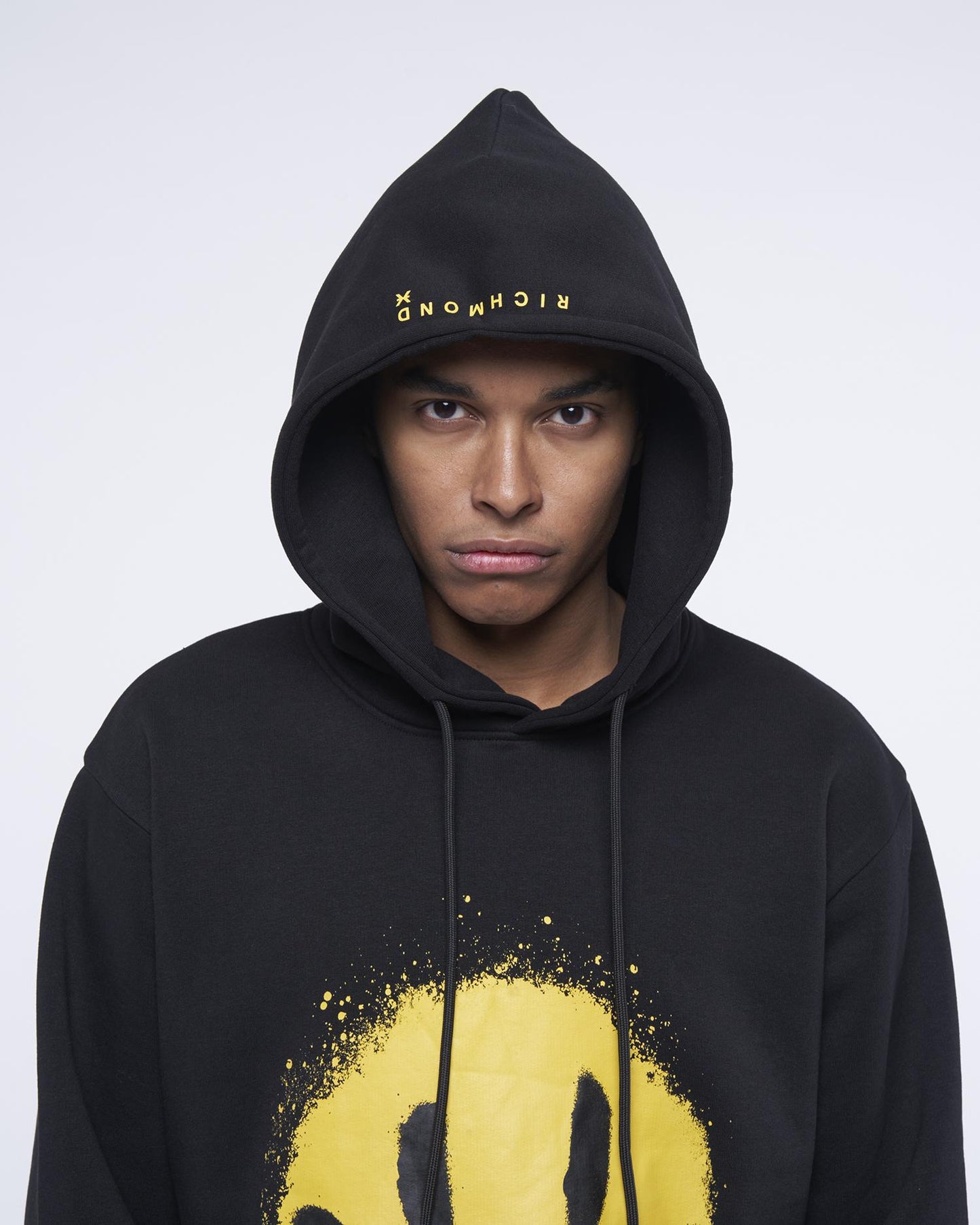 UMA24164FEBLACK