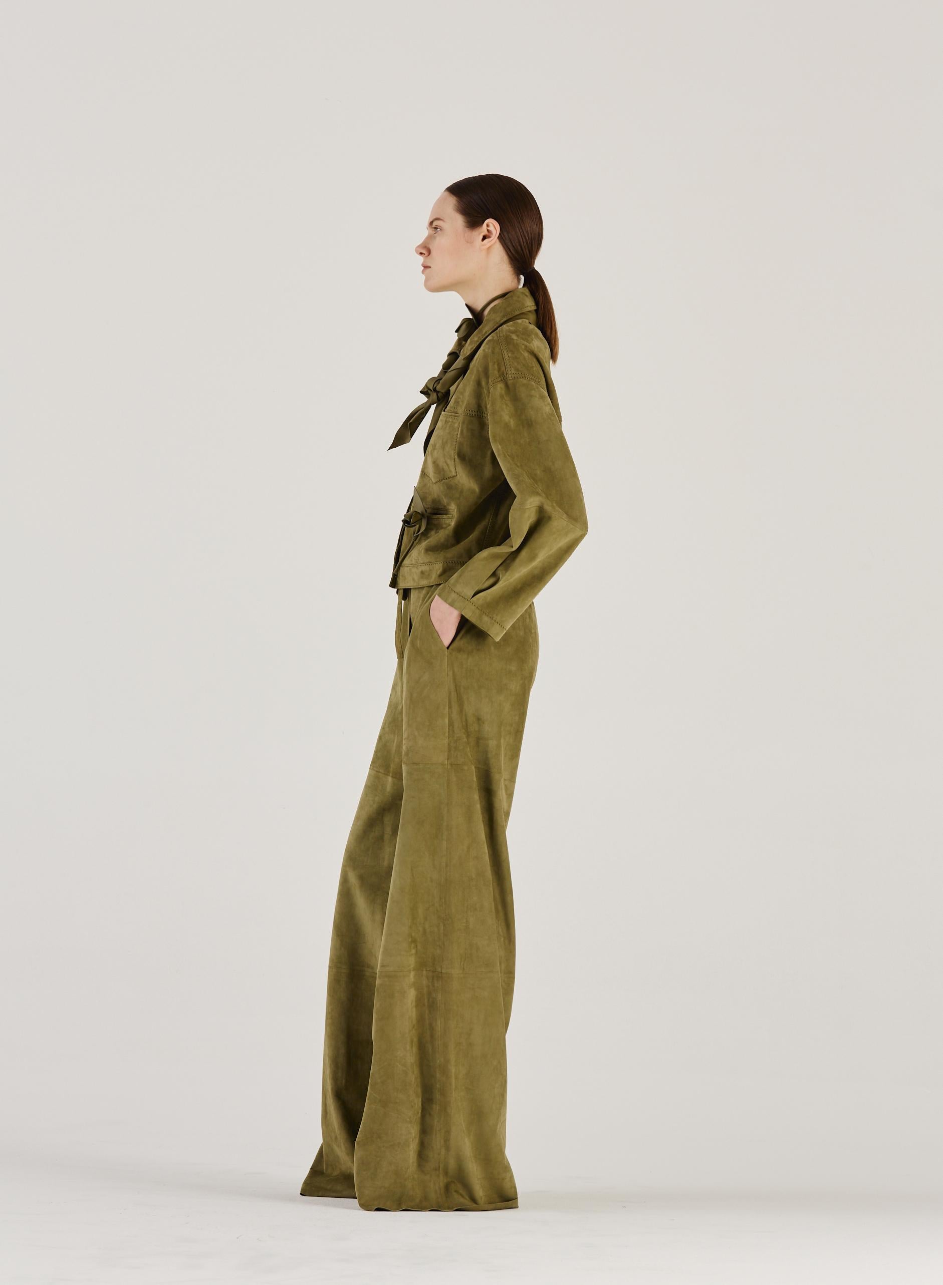  K14920 OLIVE GREEN 1972 DESA 