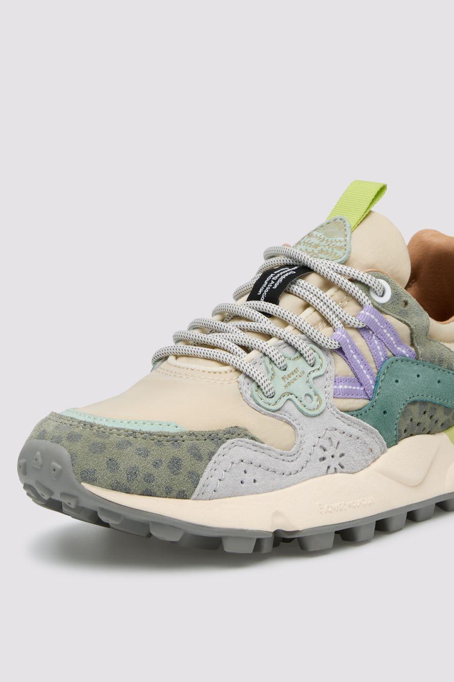  1D88 TAUPE/GREEN BOTTLE FLOWER MOUNTAIN 