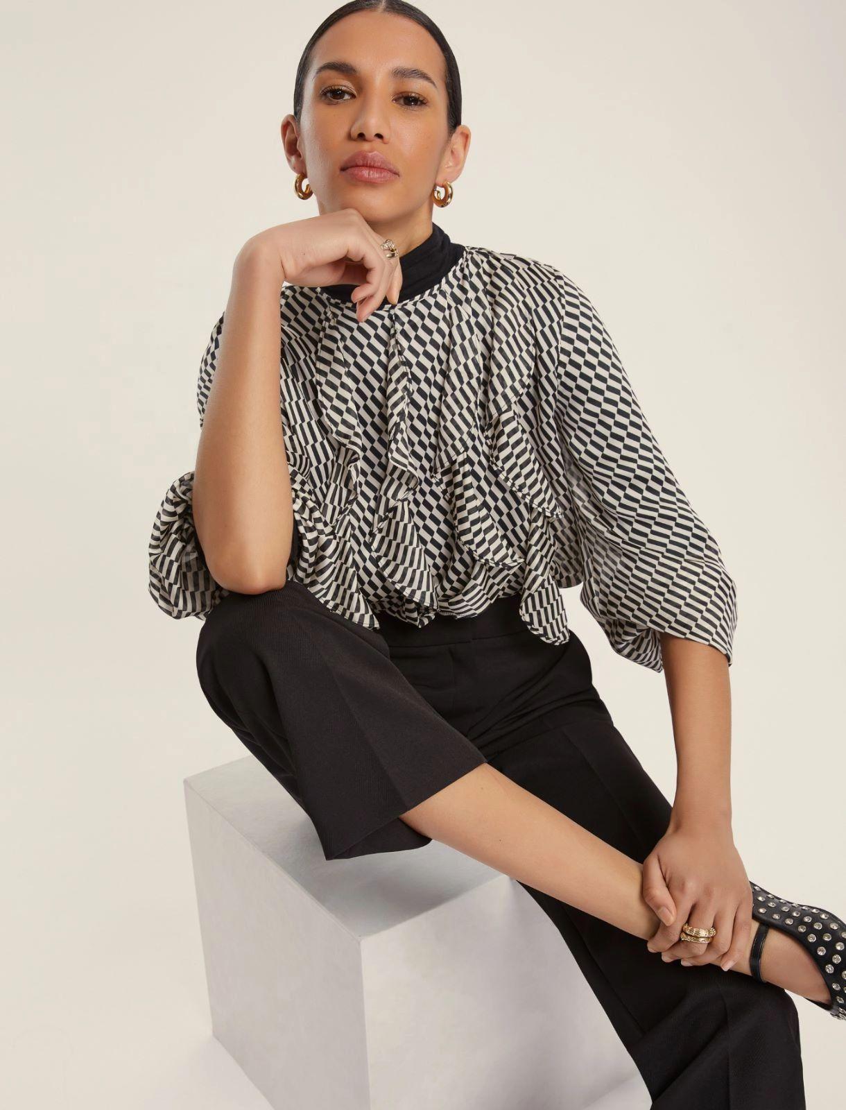  SALUTE 005 EMME MARELLA 