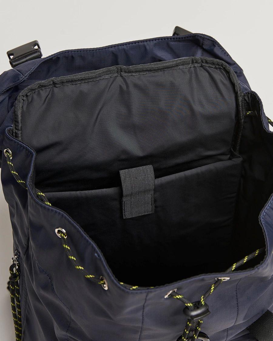  SAC A DOS TREK IAK DARK NAVY A.P.C. 