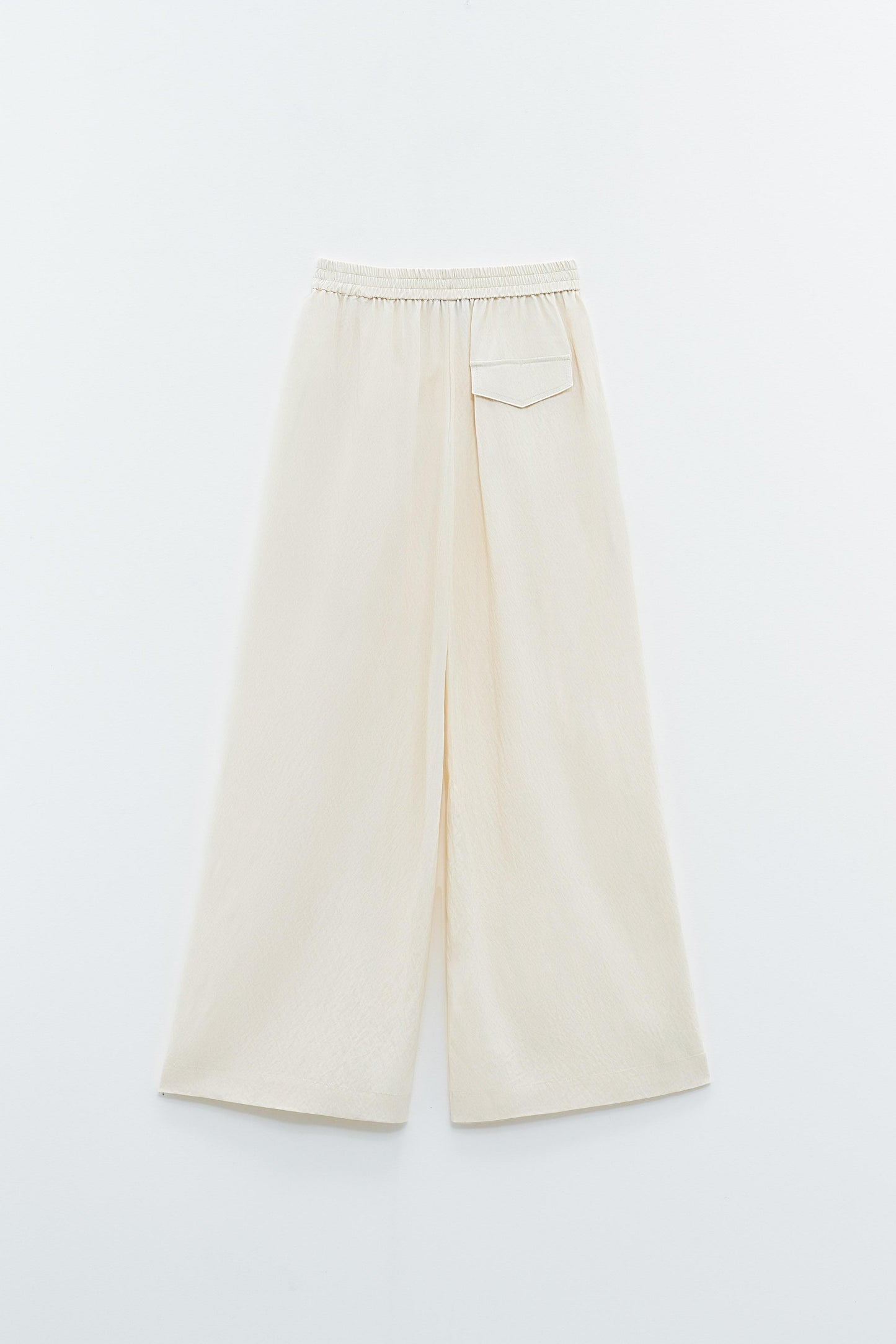 SS250020CREMA