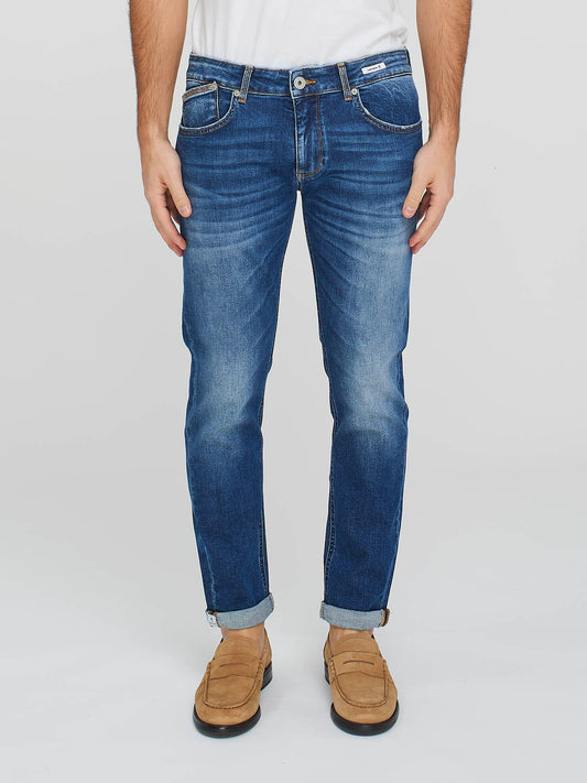 DEAN830B2