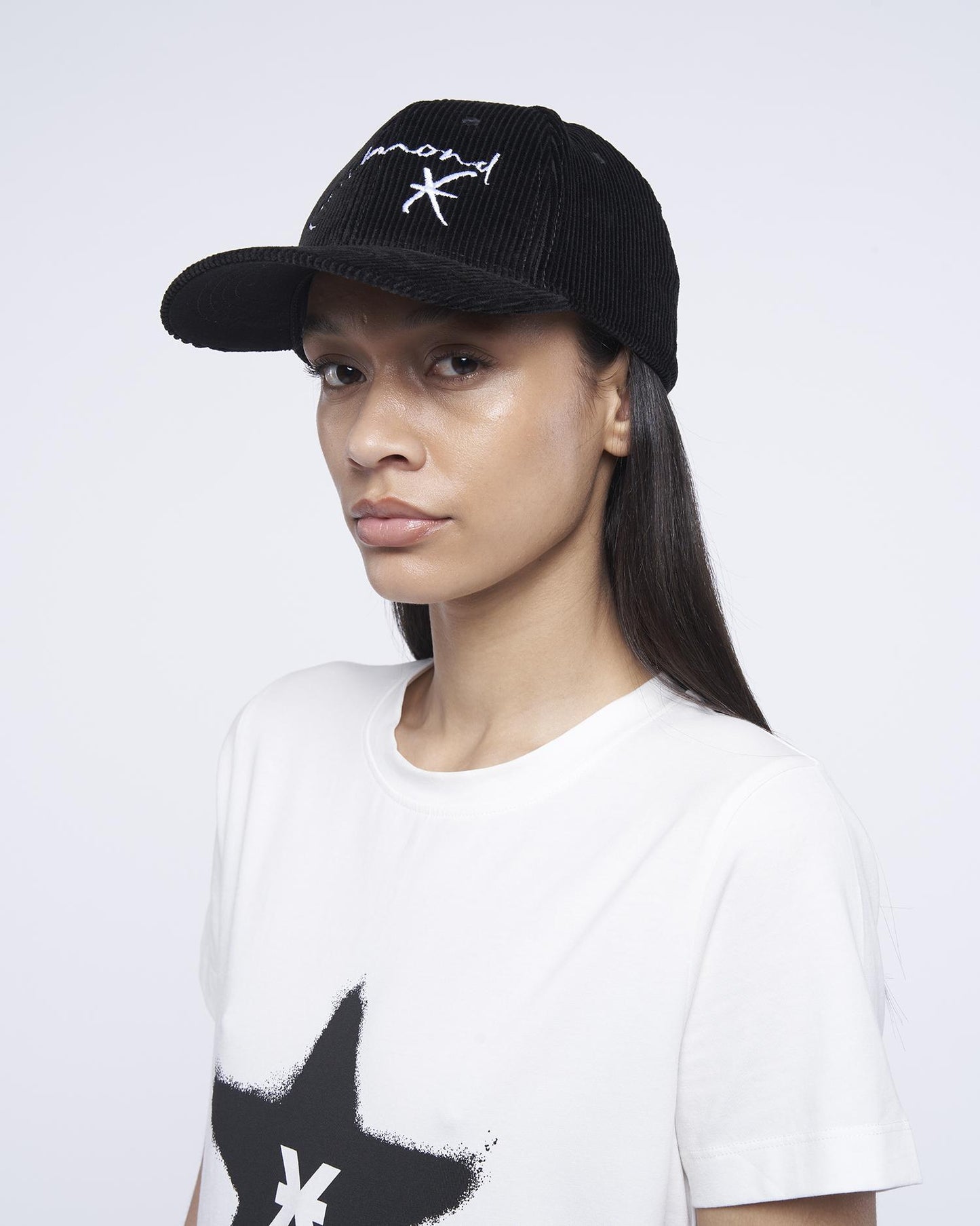 UMA24237BTBLACK/WHITE