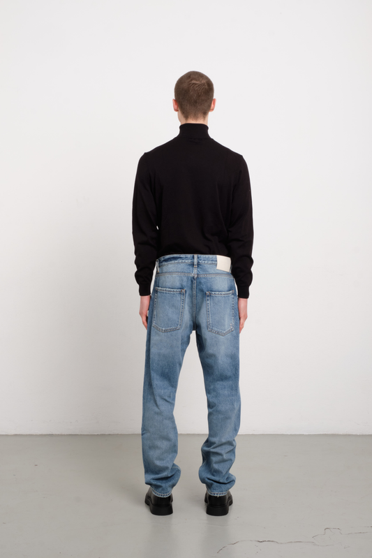 KANYEID8626MEDIUM