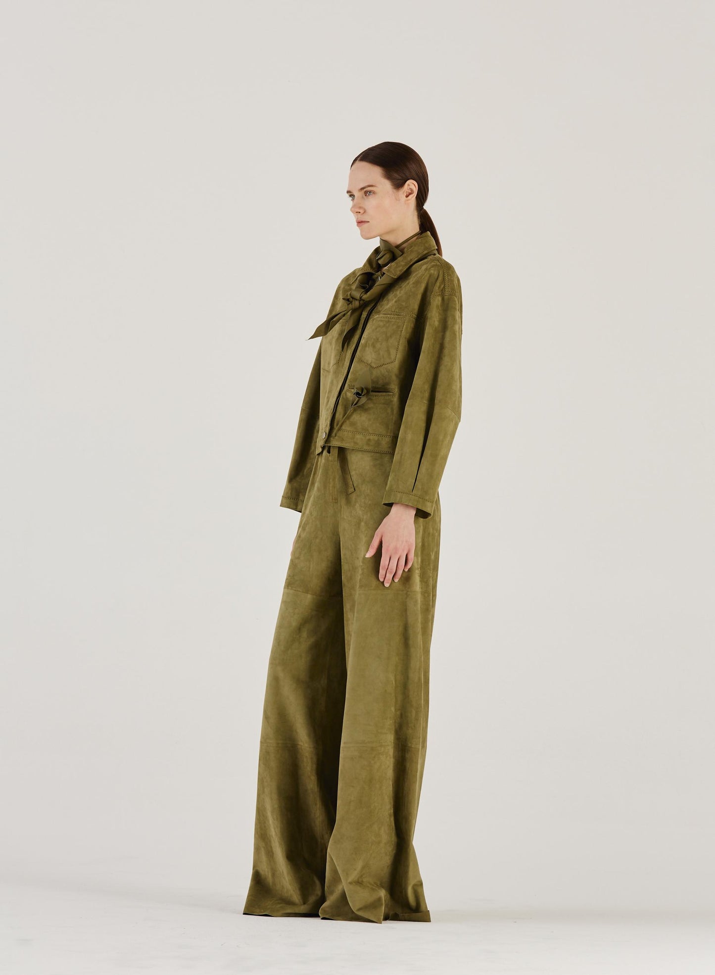  K14920 OLIVE GREEN 1972 DESA 