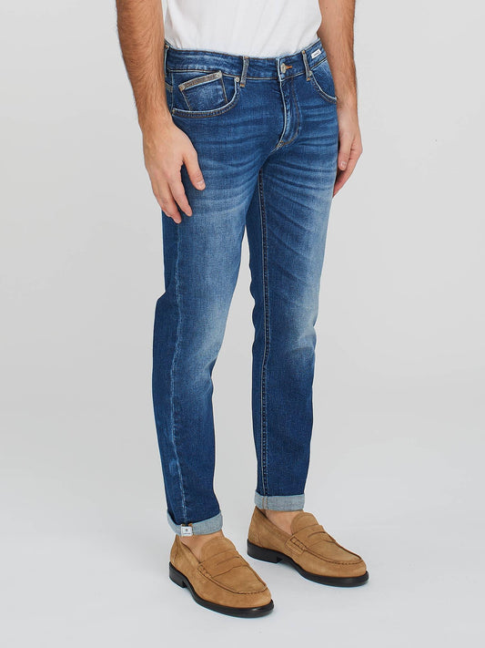 DEAN830B2