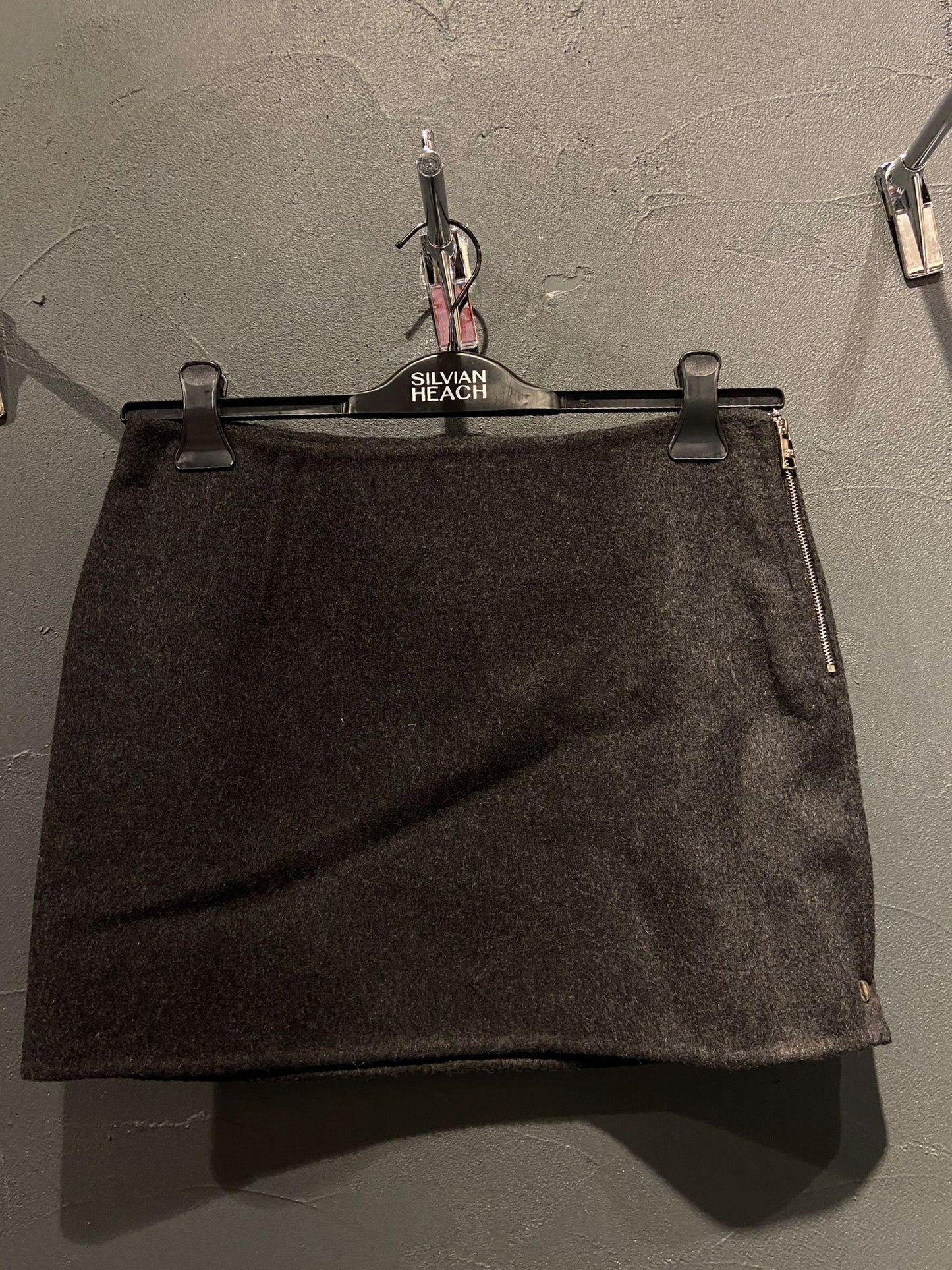  GPA24014MG GREY SILVIAN HEACH 