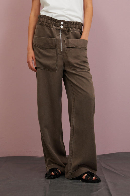 ISS25-P163T027438 IVY GREEN