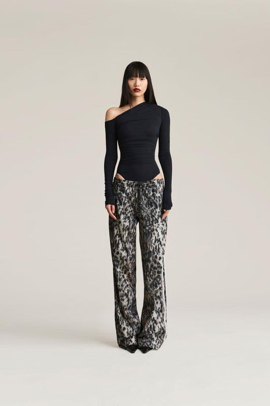  I5/8/181333 2448 HYENA ANIYE BY 