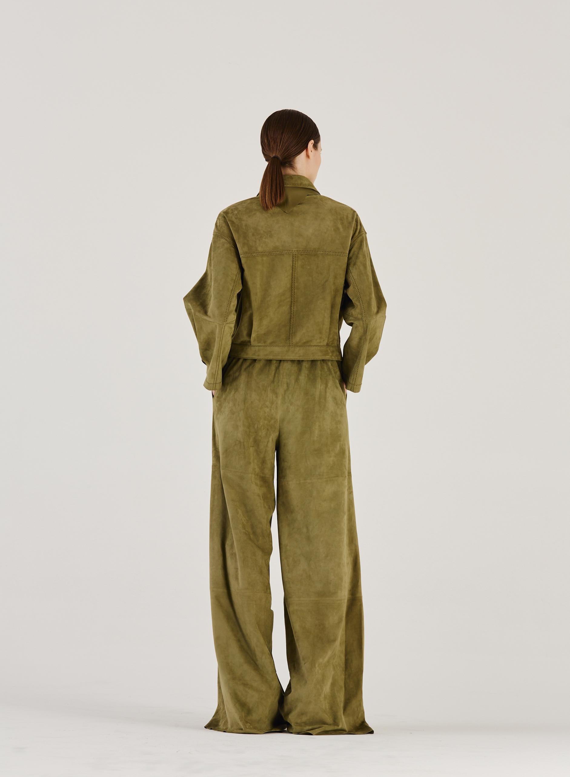  K14920 OLIVE GREEN 1972 DESA 